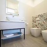 Mbaccimari Bed & Breakfast